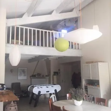 Holiday home Up To 15 People, Between Gordes & Roussillon Croagnes